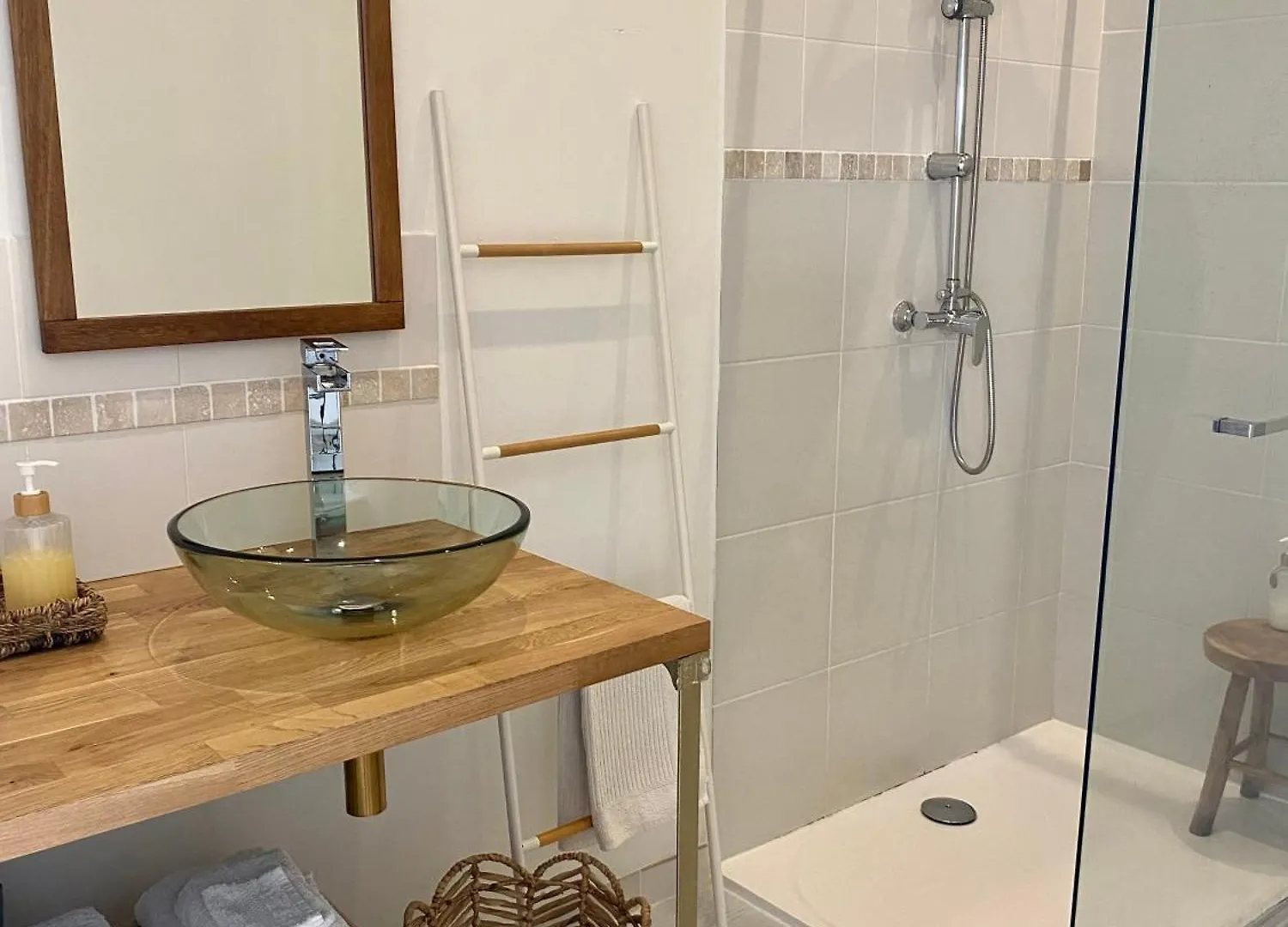 Dependance Privee A La Campagne Avec Spa Saint-Cirice Holiday home